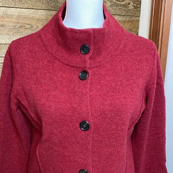 Eileen Fisher Red 100% Wool button front cardigan sweater Size Small - Picture 4 of 6